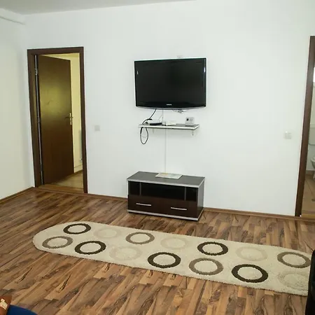 Πανσιόν Mamaia Nord Năvodari
