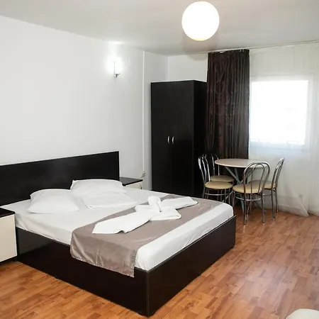 Πανσιόν Mamaia Nord Năvodari