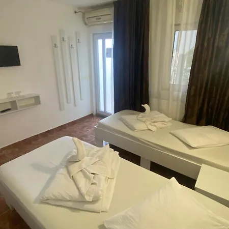 Πανσιόν Mamaia Nord